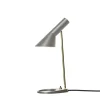 AJ Mini bordlampe, grå/messing