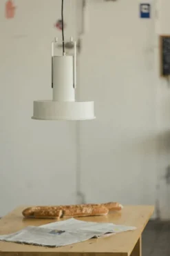 ARNE DOMUS pendel hvid (RAL9002)