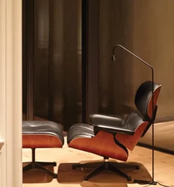 Austere gulvlampe, sort