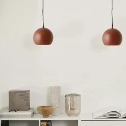 Ball Pendel Ø18, mat terracotta rød