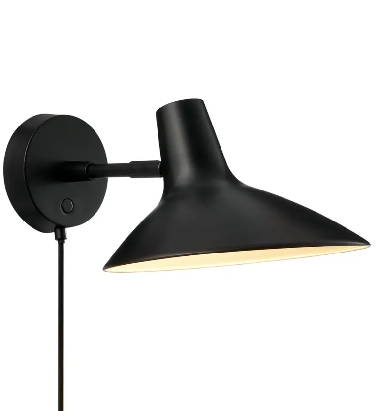 Darci short væglampe, sort