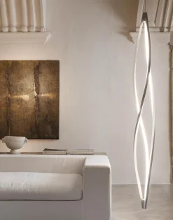 In the wind vertical pendel, hvid