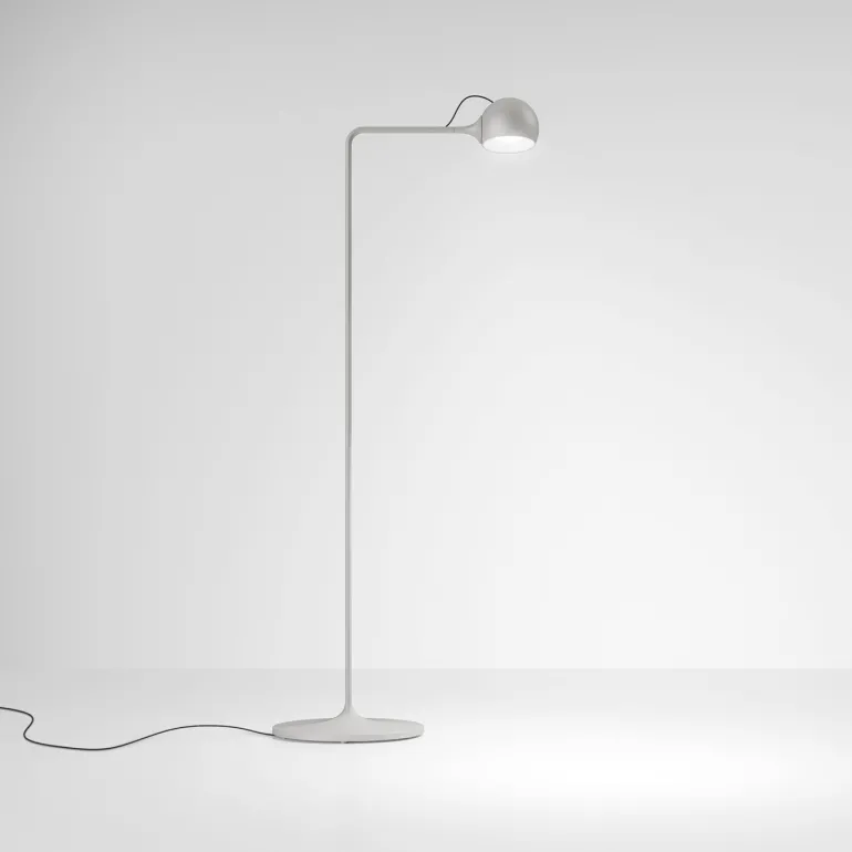 Ixa reading gulvlampe, gråhvid