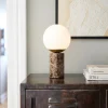 Lilly bordlampe marmor, brun
