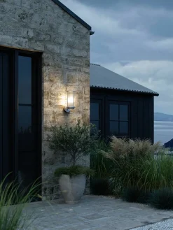 Linton udendørs væglampe, galvaniseret stål