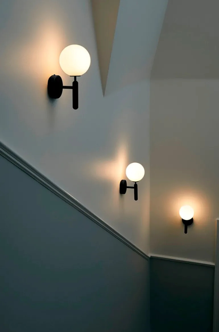 Miira væglampe, grå/opal