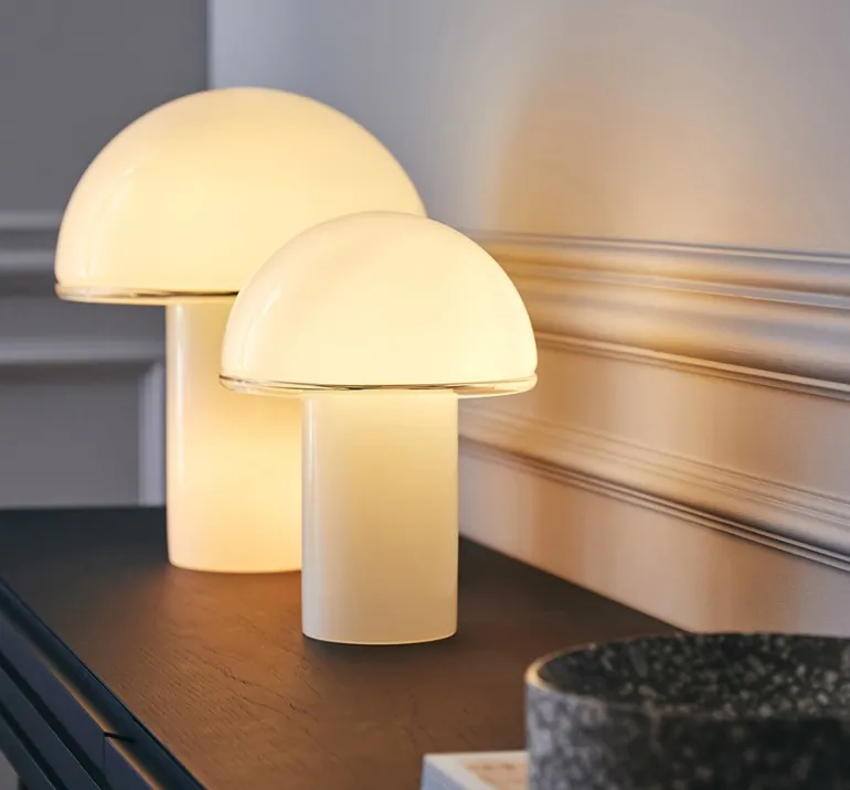 Onfale Medio bordlampe, hvid