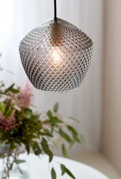 Orbiform pendel E27, røgfarvet