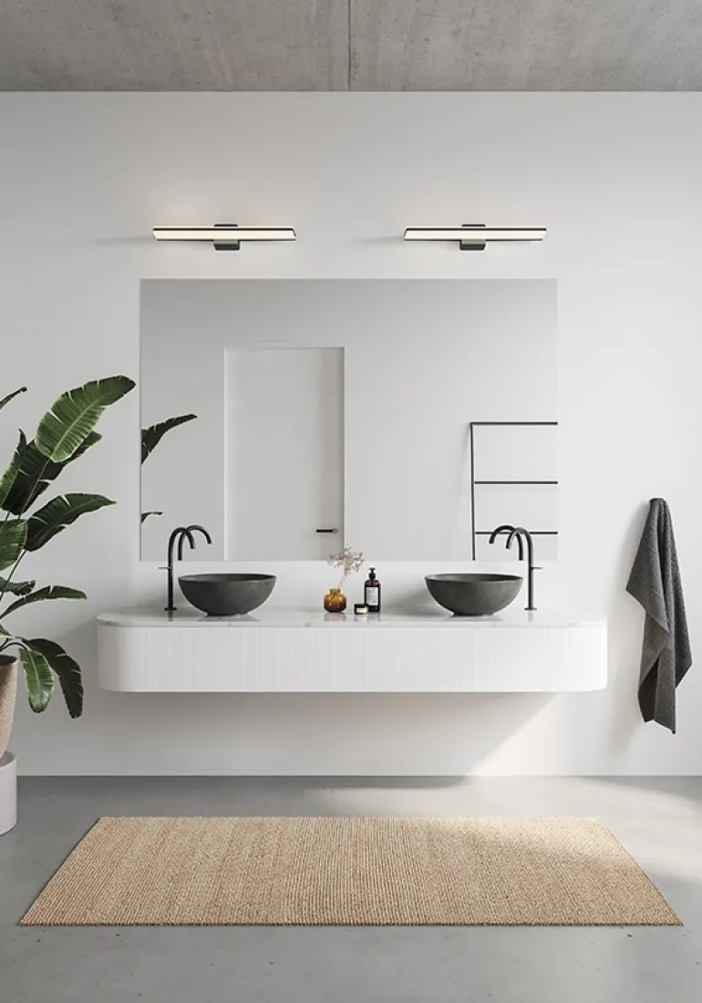 Tinia 60 væglampe, sort