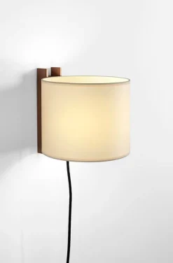 TMM Corto væglampe, valnød/beige m/ledning