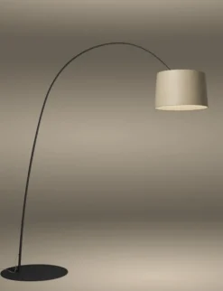 Twiggy Wood Terra gulvlampe - 15th, sort/træ